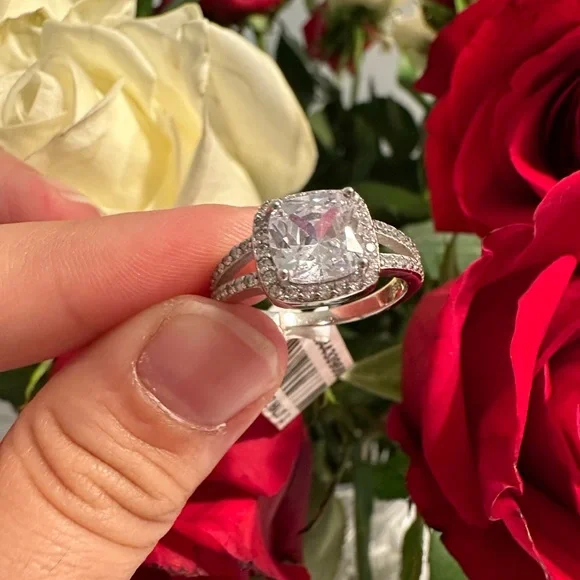 925 Sterling Silver CZ Halo Engagement/ Promise Ring - Picture 6 of 11